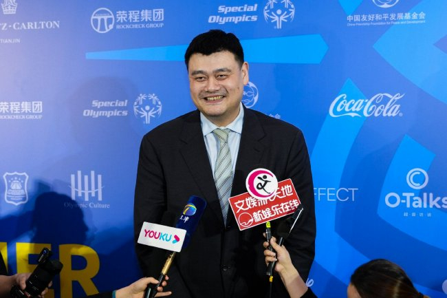 2024融合慈善晚宴举行 姚明郑海霞出席关注特奥